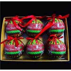 Festive Red and Green Holiday Ornaments Set that flash beautifully